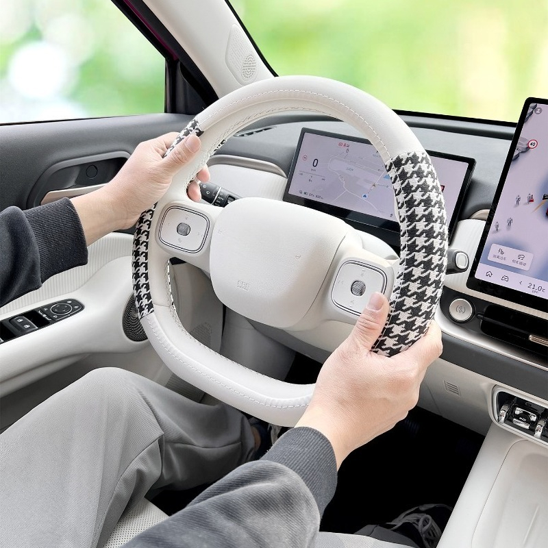 2026年式ORA 5に適合する超薄型滑り止めステアリングホ - Tech Car Accessories のレビューと価格