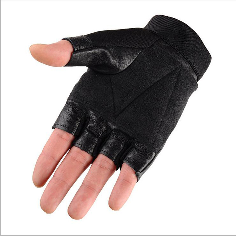 ハーフフィンガーレザーフィットネスグローブ,ブラックリベット - Tech Wear Accessories のレビューと価格