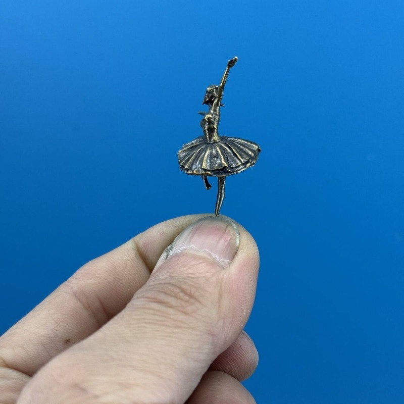 メタルブラスドリームテックバレエブラックスワンアクションフィ - Tech Girl Accessories のレビューと価格